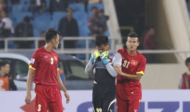 Dằn vặt vì sai lầm, Nguyên Mạnh mất ngủ cả đêm