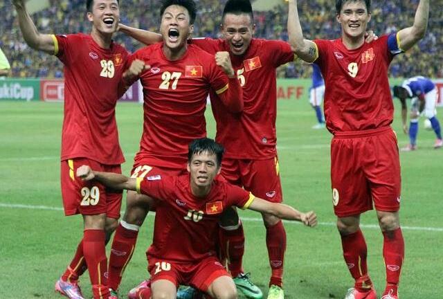Thất bại ở bán kết AFF Cup, ĐT Việt Nam vẫn được thưởng lớn