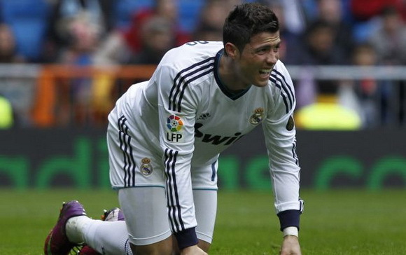 Tái phát chấn thương, Ronaldo lỡ trận gặp Barca