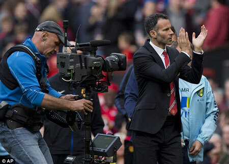 Ryan Giggs nói gì sau trận đấu đầu tiên dẫn dắt M.U?