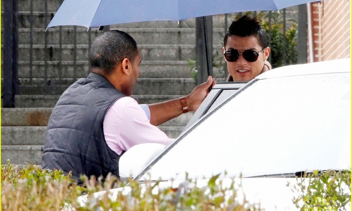 Tiết lộ cuộc sống xa xỉ của Ronaldo tại World Cup 2014