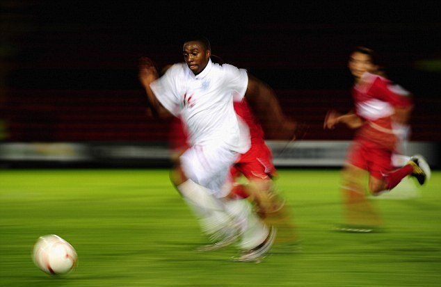 Cầu thủ quèn khiến Ronaldo, Bale 