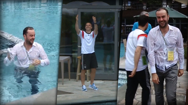 Sao Arsenal bất ngờ ném phóng viên xuống hồ bơi