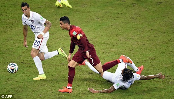 Ronaldo im tiếng, Bồ Đào Nha vất vả cầm hòa Mỹ