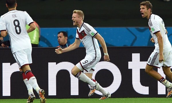 Clip: ĐT Đức nhọc nhằn hạ Algeria, giành vé vào tứ kết