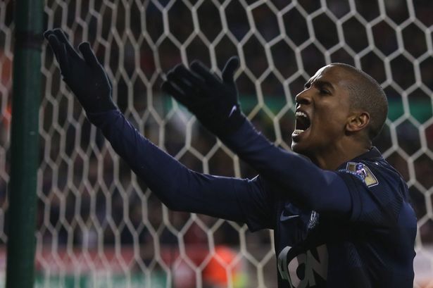 Lộ danh sách 10 cầu thủ M.U bị HLV Van Gaal thanh lý