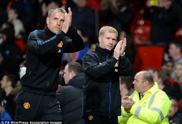 5 bài toán khó ở M.U cần Van Gaal tìm lời giải gấp