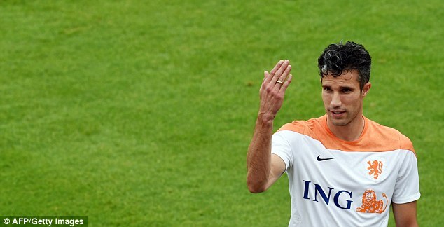 ĐT Hà Lan nhận tin cực sốc từ Van Persie
