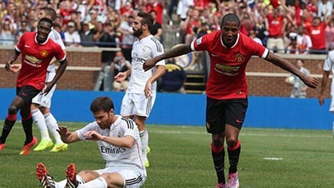 Young rực sáng giúp M.U vùi dập Real Madrid