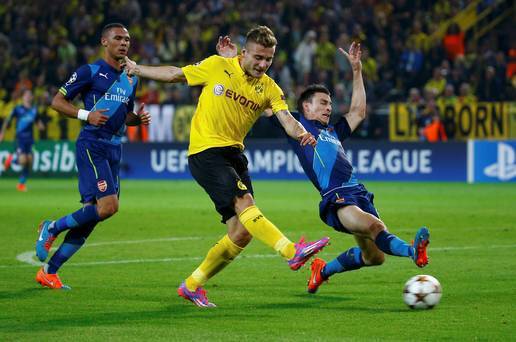 Clip: Pha solo từ giữa sân của Immobile vào lưới Arsenal