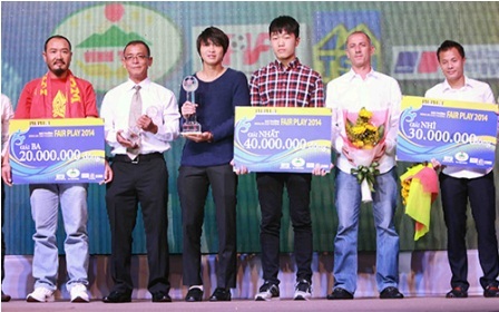 Vượt Thành Lương, U19 Việt Nam giành giải Fair-Play 2014