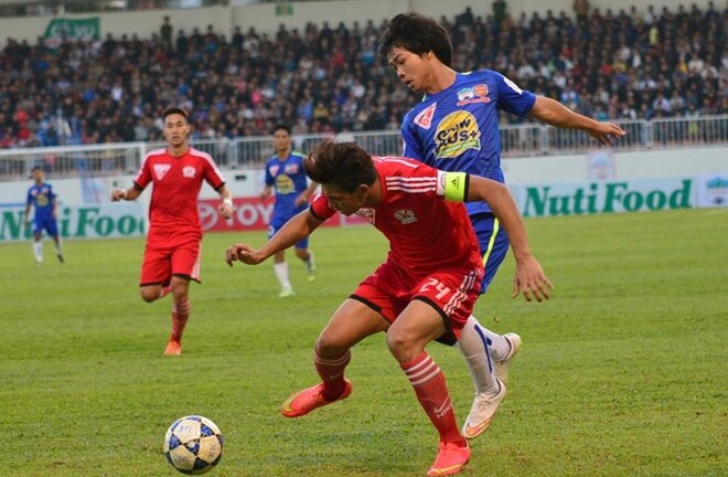 Nỗ lực tột cùng, Công Phượng vẫn bất lực nhìn 