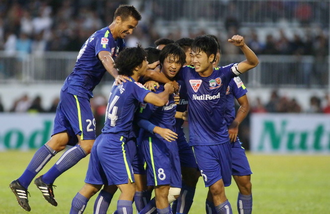 Lịch thi đấu vòng 2 V.League 2015: Nóng rực ĐT Long An-HAGL
