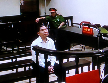 Dương Chí Dũng bị cấp dưới 