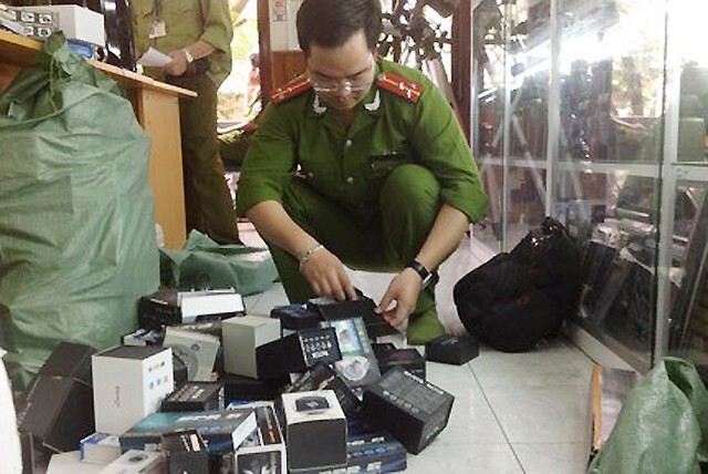 Nghe lén 14000 điện thoại: Không xử lý hình sự sẽ tạo tiền lệ xấu