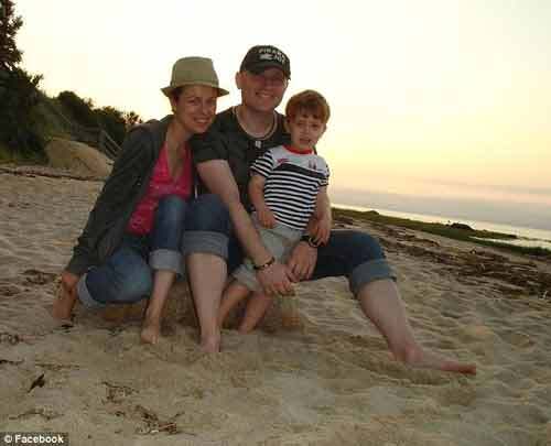 Đau lòng bố ném con từ tầng 52 rồi nhảy lầu tự tử theo