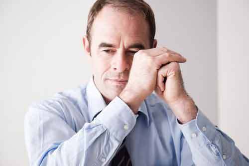 Tôi không thể chọn giữa người vợ chung sống 35 năm và cô bồ trẻ