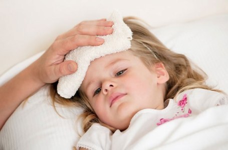 Những bệnh trẻ thường mắc vào mùa Thu và cách phòng tránh