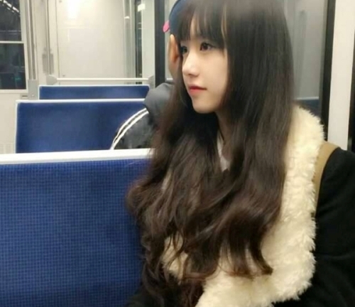 Nhan sắc ngọt ngào của nữ sinh Đà Lạt bị chụp lén