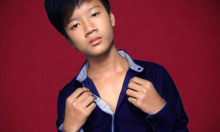 Hot boy đất mỏ chuyên hát nhạc chế hit cho sinh viên Bách Khoa