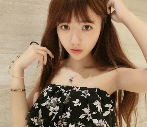 Mê mẩn với nhan sắc xinh đẹp của “Nữ thần thế hệ mới”