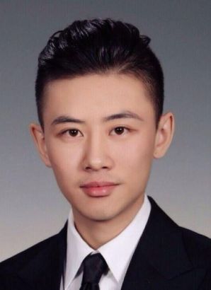 Thầy giáo “đốn tim” hàng loạt sinh viên nữ vì ảnh thẻ quá đẹp trai