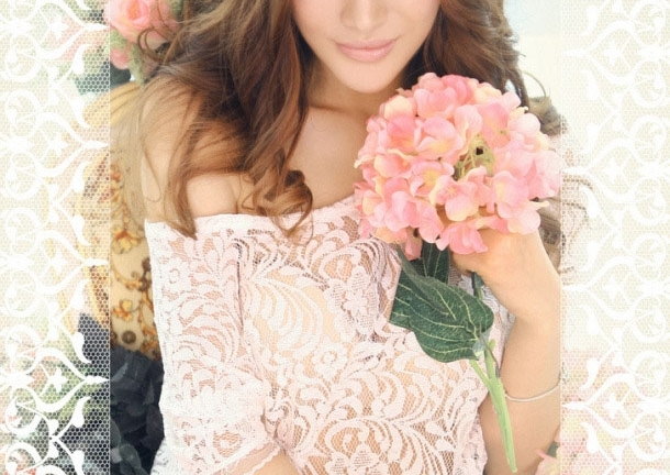 Nữ y tá nóng bỏng nhất Trung Quốc tung ảnh mới gây sốt