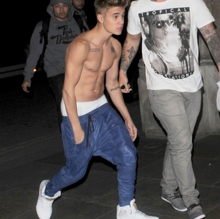 Xôn xao vụ Justin Bieber bị