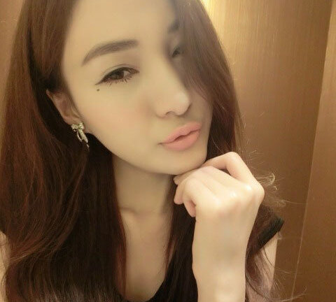 Cô nàng hot girl tai tiếng nhất Trung Quốc tung ảnh sexy nóng hổi