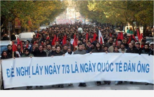 Cười nghiêng ngả với ảnh chế hài hước ngày 8/3 