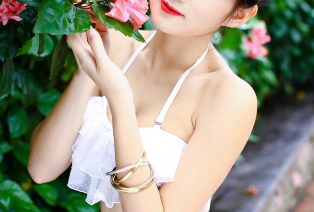 Ngất ngây với vẻ đẹp cuốn hút của nữ sinh Đại học Ngoại thương