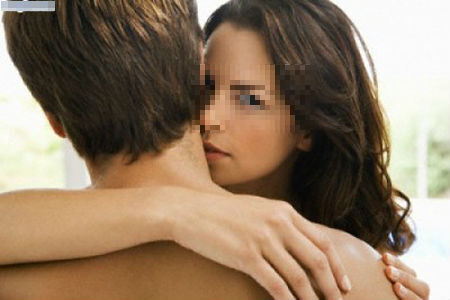 Yêu 6 năm, cưới 3 tháng, chồng đã cặp bồ ăn ngủ với tình nhân