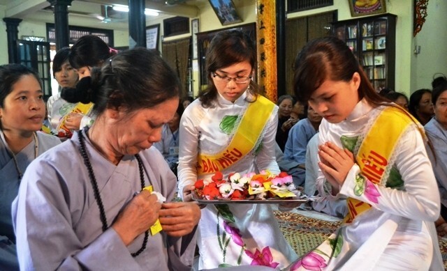 Lễ Vu Lan, cúng rằm tháng 7 thế nào cho đúng?