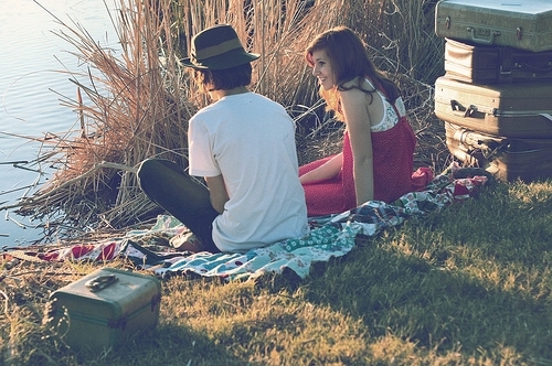 Phải làm sao khi đang học mà bố mẹ cứ thúc đẩy việc kết hôn?