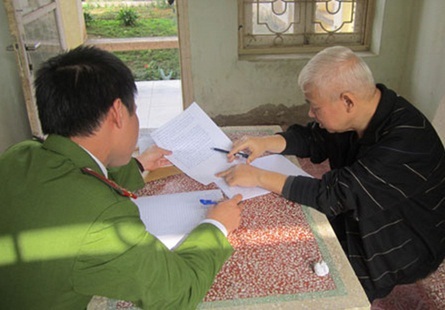 Khám phá nhà đẹp và siêu xe của bầu Kiên