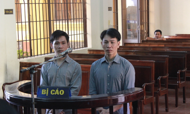 Rủ nhau đi cướp anh em ruột kéo nhau vào tù