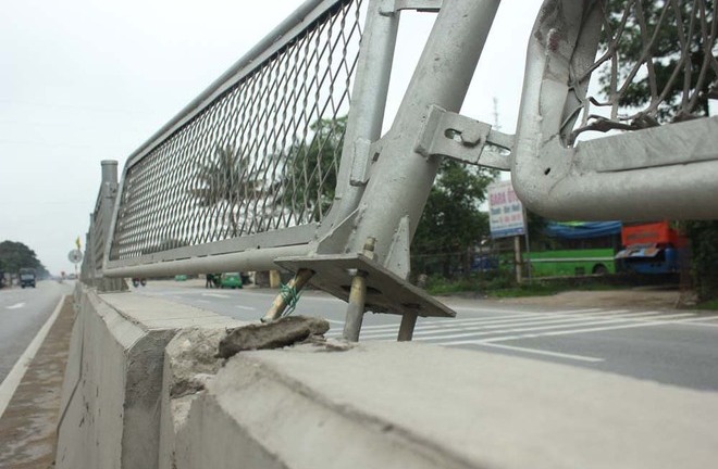 Nghệ An: Xử lý nghiêm tình trạng dân mở dải phân cách trên QL1A