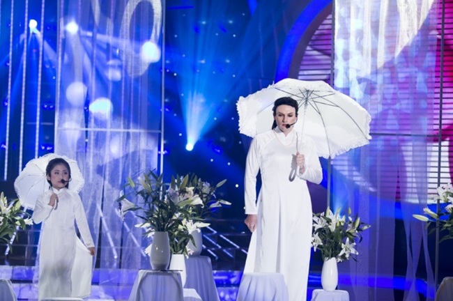 Gương mặt thân quen nhí tập 4: Bất ngờ Mỹ Linh phiên bản 8 tuổi