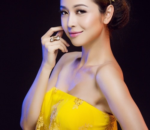 Jennifer Phạm xinh đẹp lên đường du lịch New Zealand