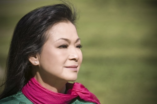 Danh ca Khánh Ly lại về nước làm liveshow tại Bình Dương