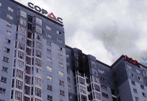 TP HCM: Chung cư 24 tầng phát hỏa, dân hỗn loạn chạy thoát thân