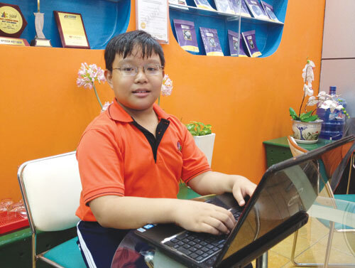 Nguyễn Dương Kim Hảo - 8 tuổi viết lập trình tin học