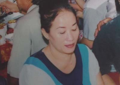 “Mẹ nuôi” đòi tiền con kiểu giang hồ trước mặt công an xã