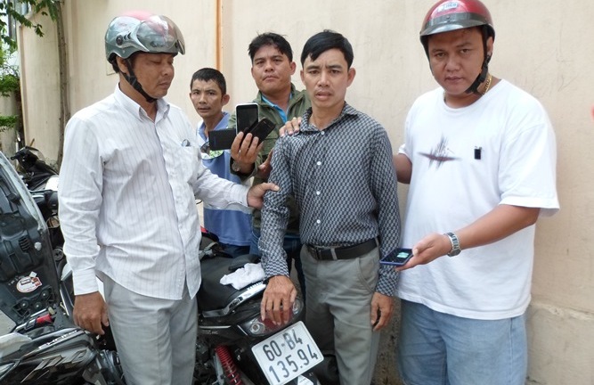 Hiệp sĩ Bình Dương bắt đối tượng lừa đảo sinh viên