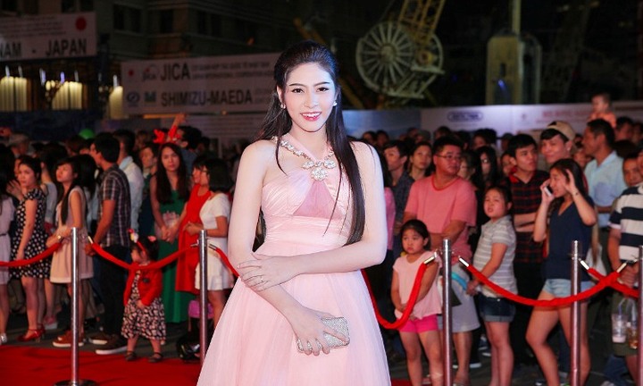 Hoa hậu Thu Thảo ao ước giành giải thưởng 