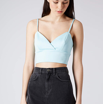 Tự tin xuống phố ngày Hè cùng kiểu áo Bustier