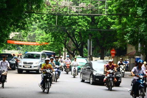 Thời tiết ngày 20/10: Bắc Bộ hửng nắng, Nam Bộ mưa dông