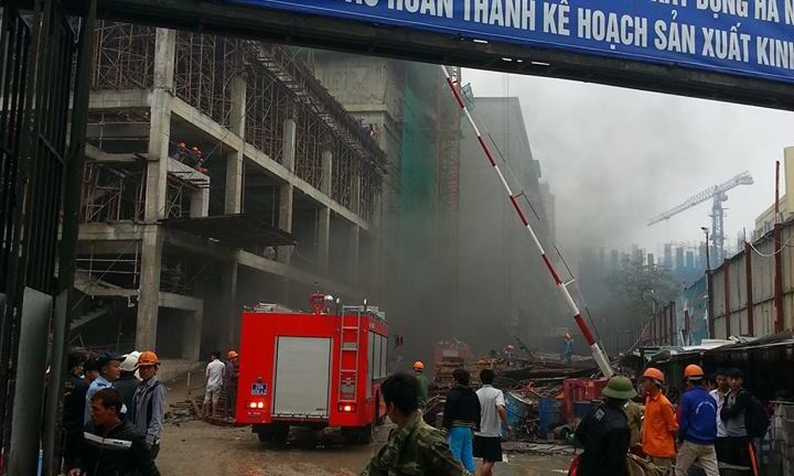 Cháy nổ bệnh viện Nhi Trung ương, nhiều người hoảng loạn