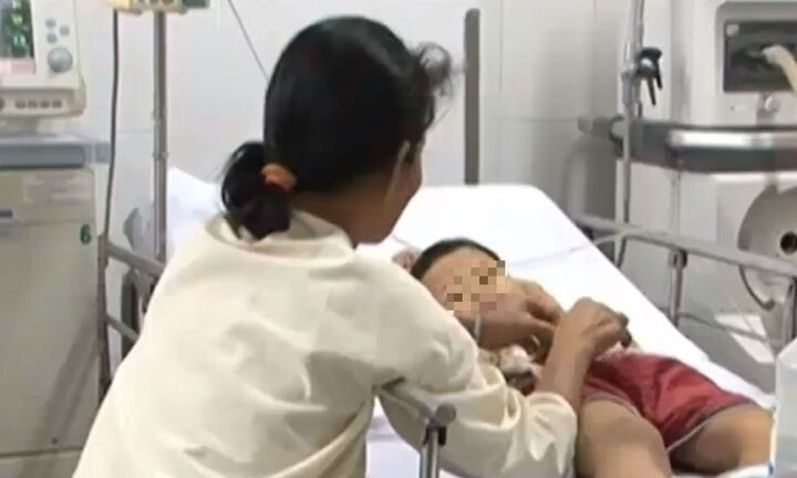 Cháu bé nghi bị mẹ đẻ tiêm thuốc diệt cỏ sắp được xuất viện