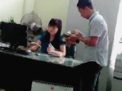 Bộ Công thương: Tiền đưa cho nữ phó phòng không phải 